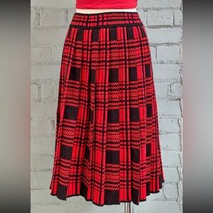 Vintage Pleated Plaid Skirt in Red and Black